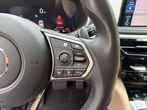 Used 2025 Acura MDX SH-AWD image 17