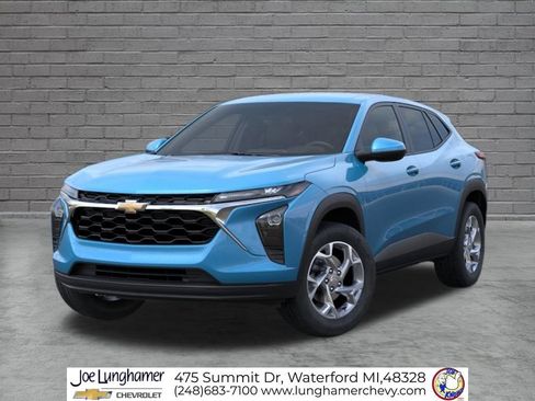 New 2026 Chevrolet Trax LS w/ LS Convenience Package FWD image 8