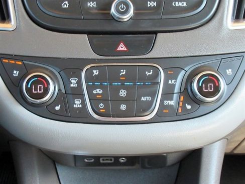 Used 2019 Chevrolet Malibu Premier w/ Sun and Wheel Package image 33