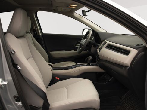 Used 2021 Honda HR-V EX image 16