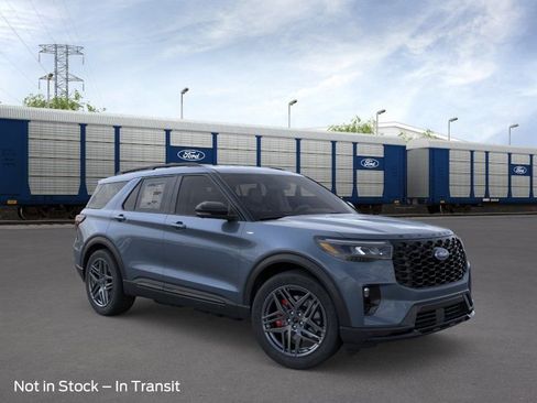 New 2026 Ford Explorer ST-Line w/ ST-Line Street Pack RWD image 7