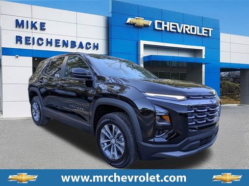 New 2026 Chevrolet Equinox LT w/ Convenience Package II image 1