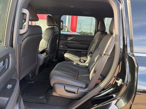 New 2026 Nissan Armada SL w/ Captain's Chari Seat Package RWD image 15