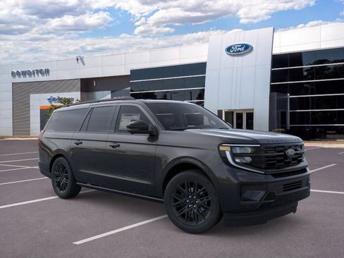 New 2026 Ford Expedition Max Platinum w/ Stealth Appearance Package AWD/4WD image 7