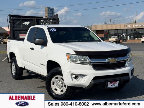 Used 2015 Chevrolet Colorado W/T w/ WT Convenience Package image 1