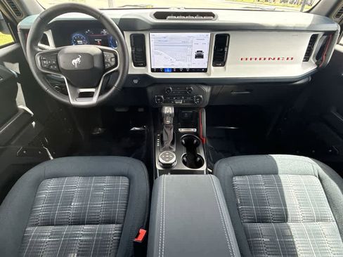 Used 2025 Ford Bronco Heritage Edition AWD/4WD image 24