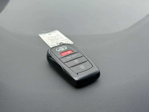 Used 2023 Toyota Corolla LE w/ LE Convenience Package FWD image 27