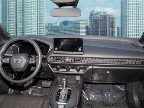 Certified 2024 Honda HR-V Sport image 19