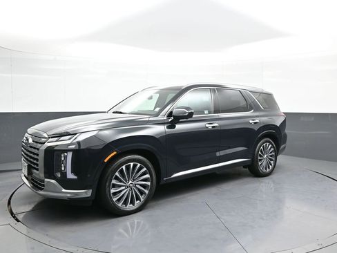 Used 2024 Hyundai Palisade Calligraphy image 10