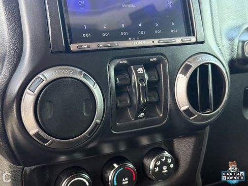 Used 2017 Jeep Wrangler Unlimited Sport w/ Quick Order Package 24S image 19