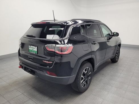 Used 2019 Jeep Compass Trailhawk w/ Leather Interior Group AWD/4WD image 9
