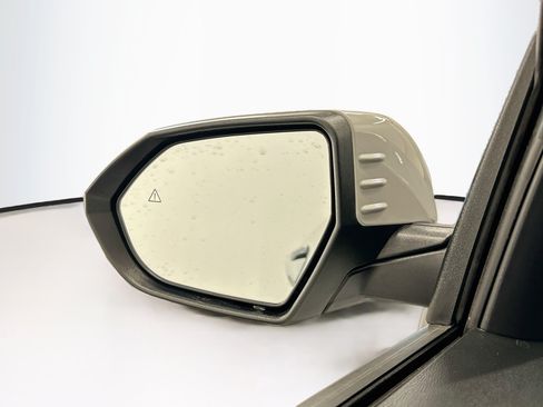 Used 2025 Hyundai Kona SEL AWD/4WD image 16
