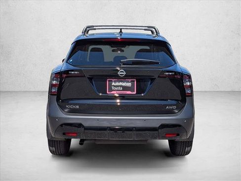 Used 2026 Nissan Kicks SV w/ SV Premium Package image 8