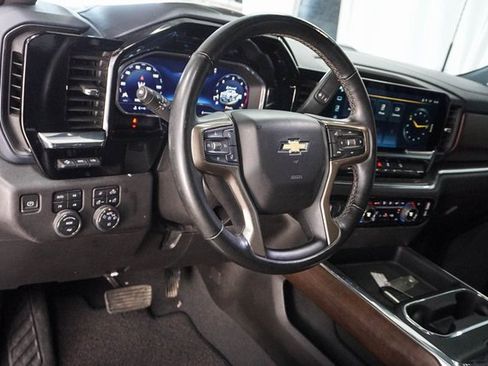 Used 2024 Chevrolet Silverado 2500 High Country w/ High Country Premium Package image 12