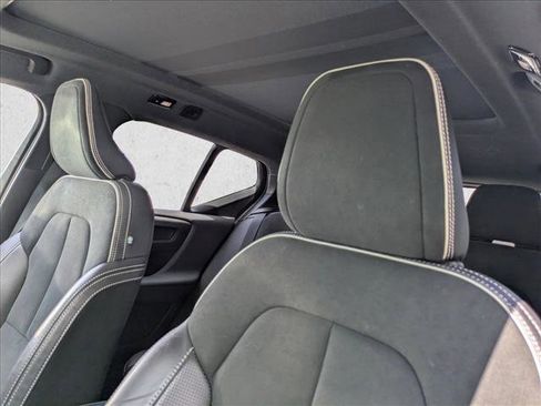 Used 2021 Volvo XC40 P8 Recharge w/ Advanced Package AWD/4WD image 5