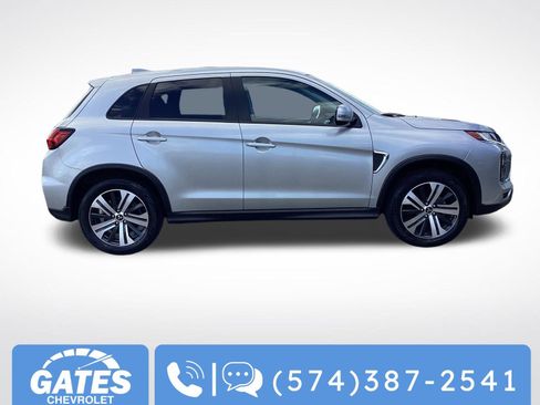 Used 2025 Mitsubishi Outlander Sport SE image 10