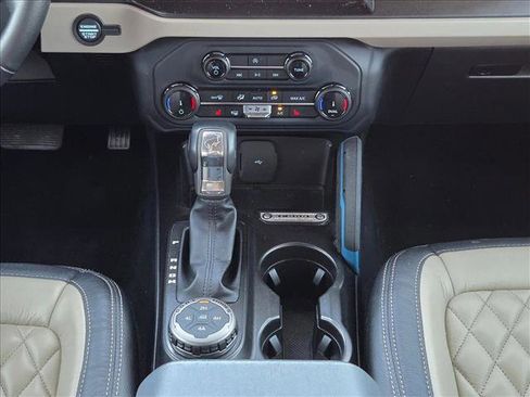 Used 2022 Ford Bronco Wildtrak AWD/4WD image 12