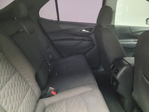 Used 2019 Chevrolet Equinox LT FWD image 19