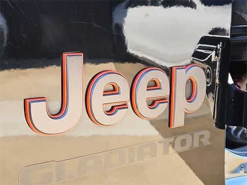 Used 2021 Jeep Gladiator Mojave image 11