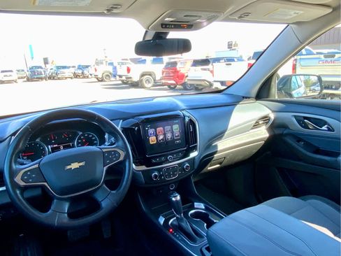 Used 2018 Chevrolet Traverse LT image 34