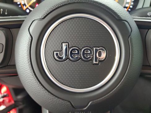 New 2025 Jeep Gladiator Rubicon AWD/4WD image 22