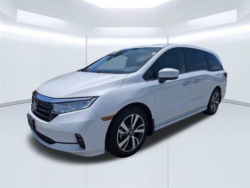 Used 2024 Honda Odyssey Touring image 1