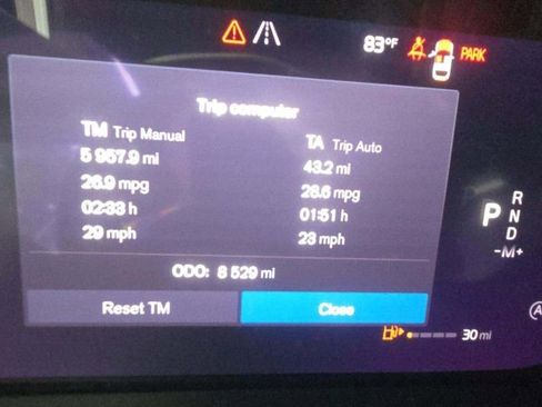 Used 2025 Volvo XC40 B5 Core AWD/4WD image 16