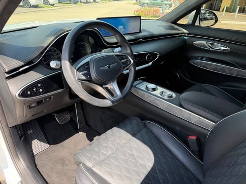Used 2024 Genesis GV70 3.5T Sport w/ Sport Advanced Package AWD/4WD image 11