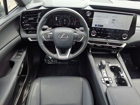 Used 2024 Lexus RX 350 Premium w/ Accessory Package AWD/4WD image 17