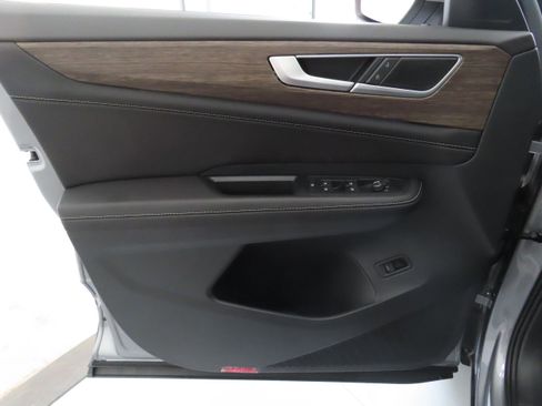 New 2025 Volkswagen Atlas SEL image 11