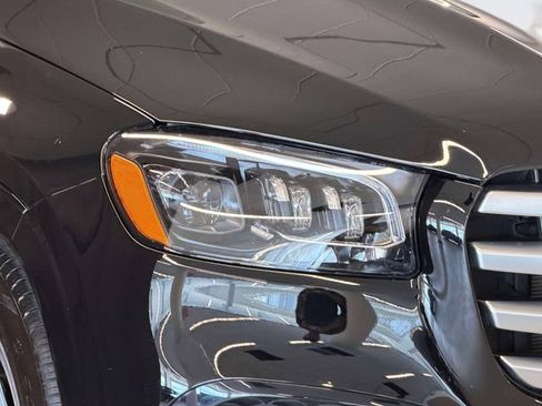 Used 2024 Mercedes-Benz GLS 450 4MATIC image 9