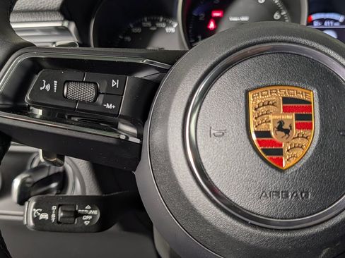 New 2026 Porsche Macan AWD/4WD image 37