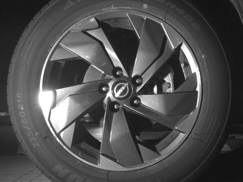 Used 2025 Nissan Rogue SV AWD/4WD image 13