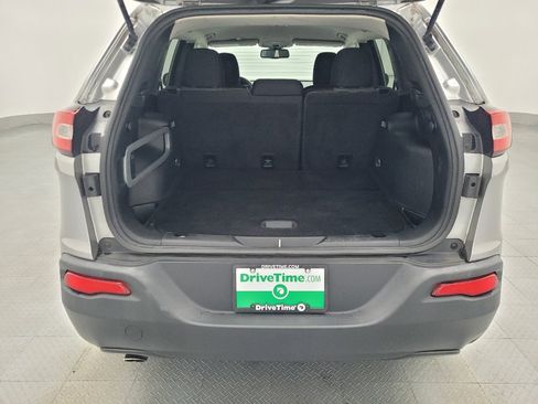 Used 2014 Jeep Cherokee Latitude w/ Cold Weather Group AWD/4WD image 29