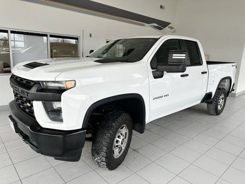 Used 2021 Chevrolet Silverado 2500 W/T w/ WT Convenience Package image 3