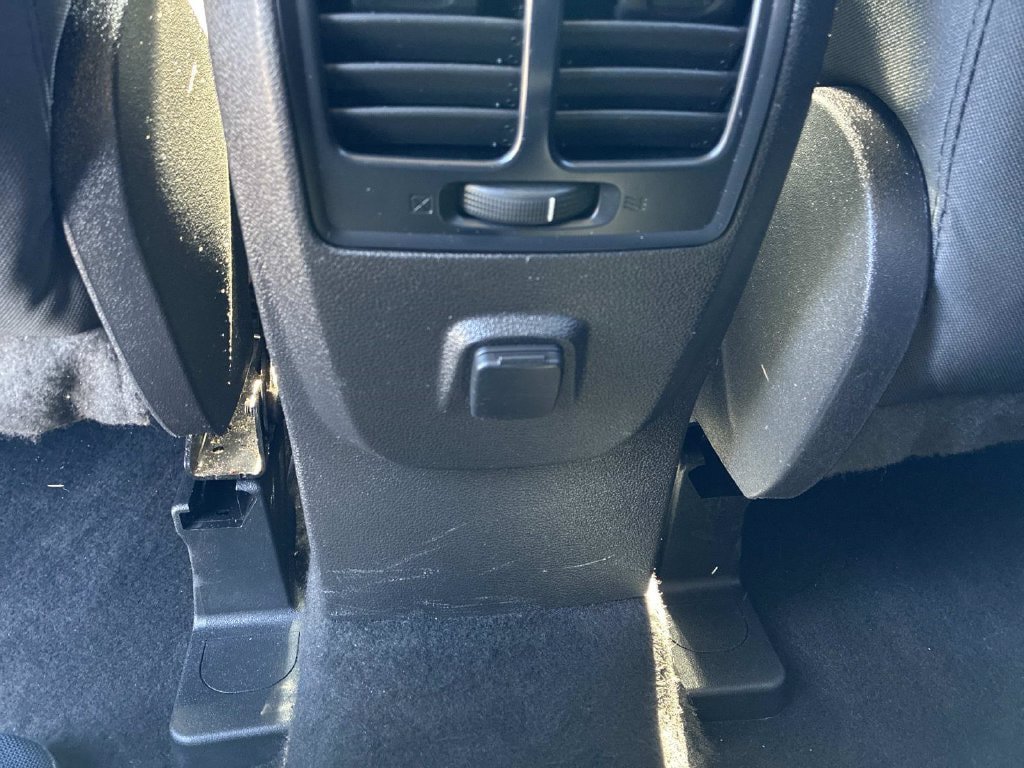 Used 2017 Ford Escape SE FWD image 16