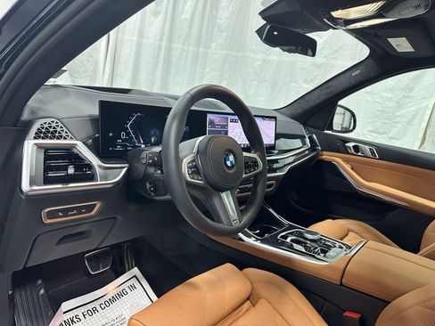 Used 2026 BMW X7 xDrive40i w/ M Sport Package image 15