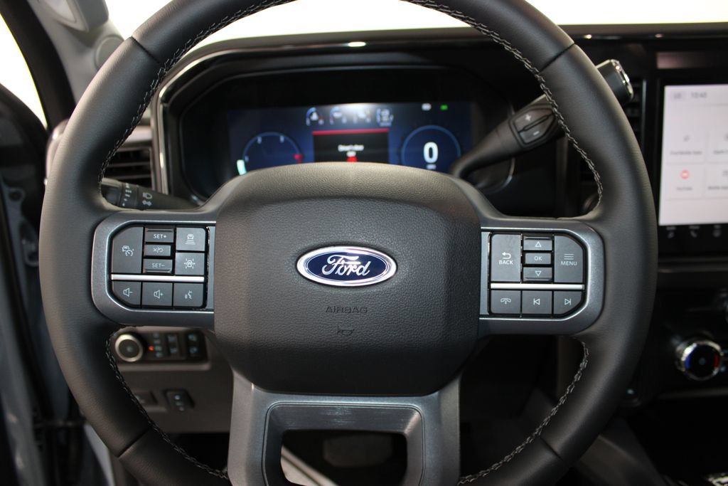 New 2026 Ford F350 Lariat w/ Black Appearance Package AWD/4WD image 30