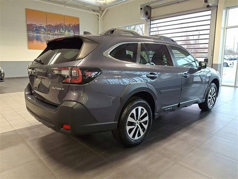 Certified 2023 Subaru Outback Premium image 6