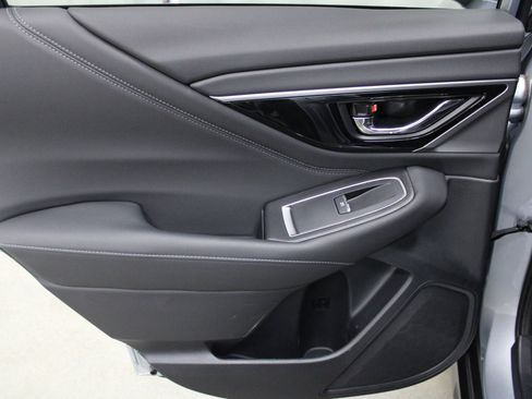 Used 2022 Subaru Outback Limited w/ Popular Package #2 image 18