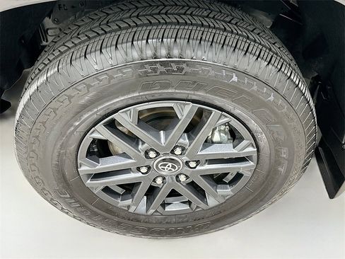 Used 2025 Toyota Tundra SR5 image 31