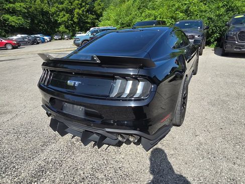 Used 2019 Ford Mustang GT RWD image 7