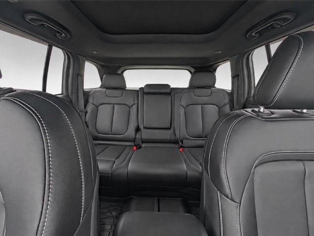 Used 2025 Jeep Grand Cherokee Limited 4xe AWD/4WD image 27