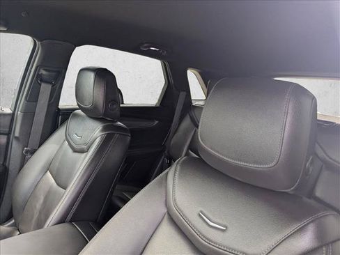 Used 2024 Cadillac XT5 Luxury FWD image 15