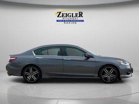 Used 2017 Honda Accord Sport image 8
