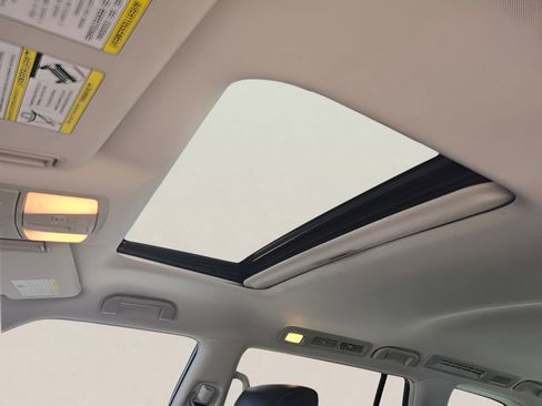 Used 2018 INFINITI QX80 2WD w/ Driver Assistance Package image 50