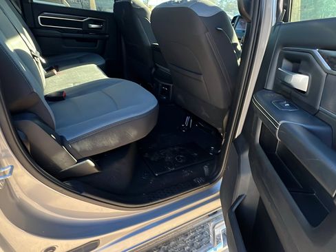 Used 2024 RAM 2500 Big Horn w/ Bed Utility Group image 20