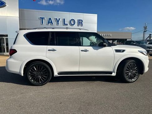 Used 2023 INFINITI QX80 Premium Select w/ Cargo Package AWD/4WD image 18