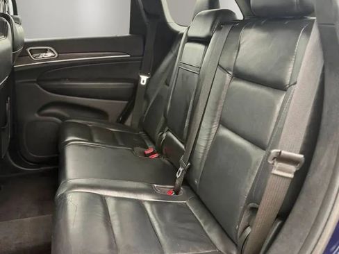 Used 2018 Jeep Grand Cherokee Limited AWD/4WD image 19