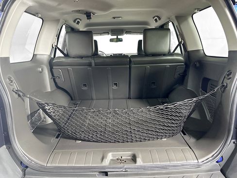 Used 2014 Nissan Xterra PRO-4X w/ Pro-4x Leather Package image 27